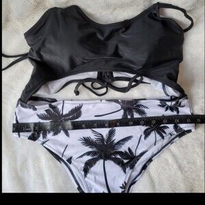 Women's Onepiece Cutout Swimsuit Large